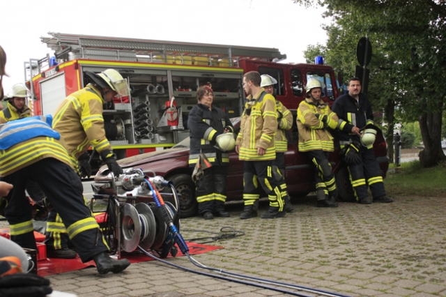 Training rund um einen Verkehrsunfall (Fotos: Tanja Müller)