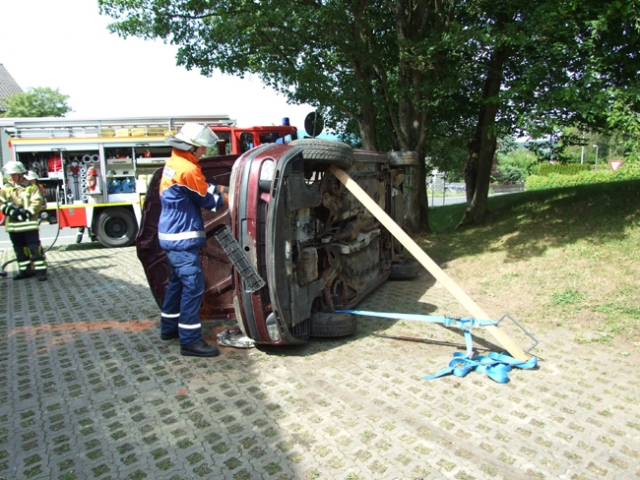 Training rund um einen Verkehrsunfall (Fotos: Tanja Müller)